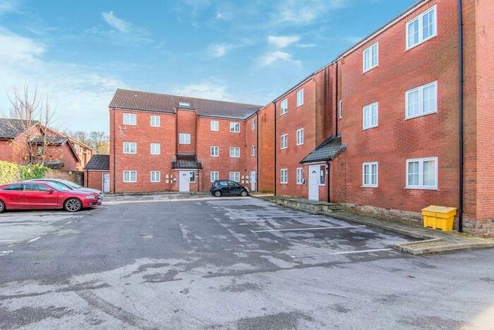 2 Bedroom Flat To Rent In Armthorpe Road, Doncaster, South Yorkshire, DN2