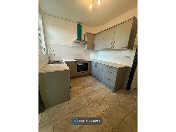 2 Bedroom End Of Terrace House To Rent In Gordon Street, Barnsley, S70