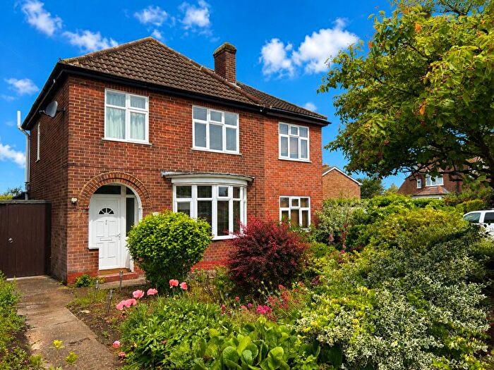 4 Bedroom Detached House For Sale In Peterborough Road, Farcet, Peterborough, PE7