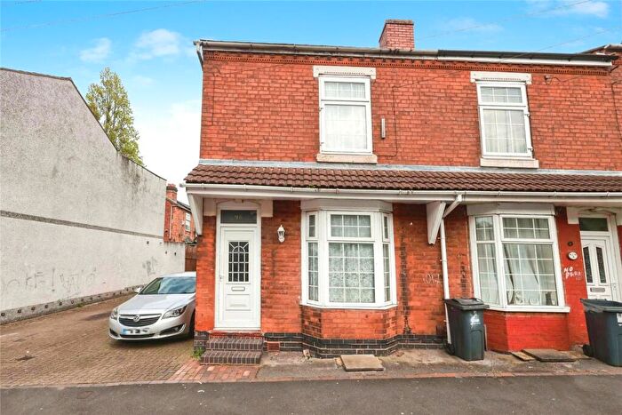 2 Bedroom End Of Terrace House For Sale In Chiswell Road, Birmingham, West Midlands, B18