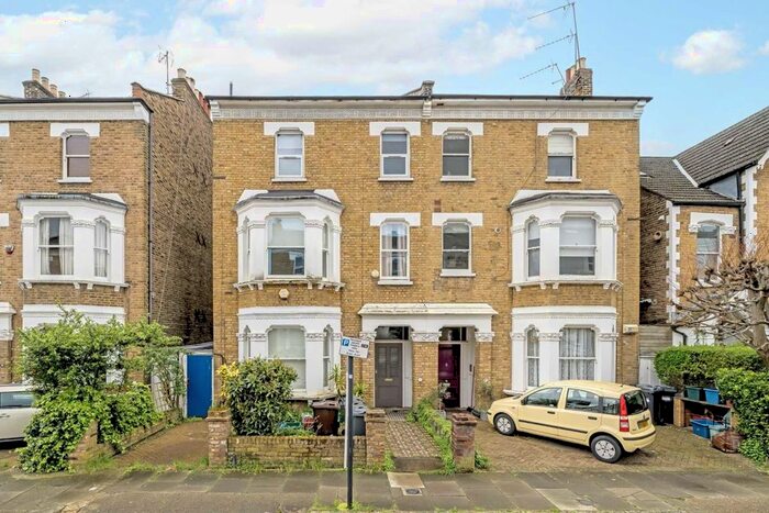 2 Bedroom Flat To Rent In Arlington Gardens, London, W4