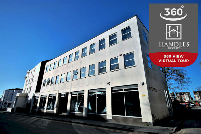 6 Bedroom Apartment To Rent In Russell Street, Leamington Spa, CV32