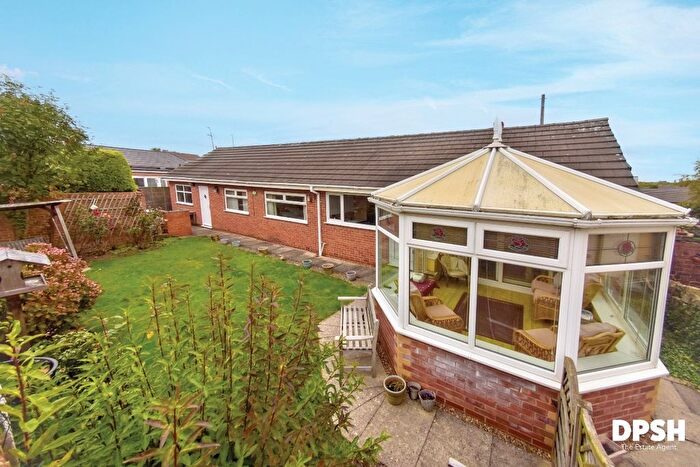 2 Bedroom Detached Bungalow For Sale In Westerton Road, Tingley, Wakefield, WF3