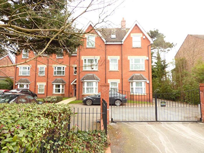 2 Bedroom Apartment For Sale In Chester Road, Sutton Coldfield, B73