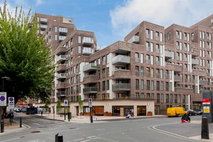 2 Bedroom Flat To Rent In Mount Pleasant, London, WC1X