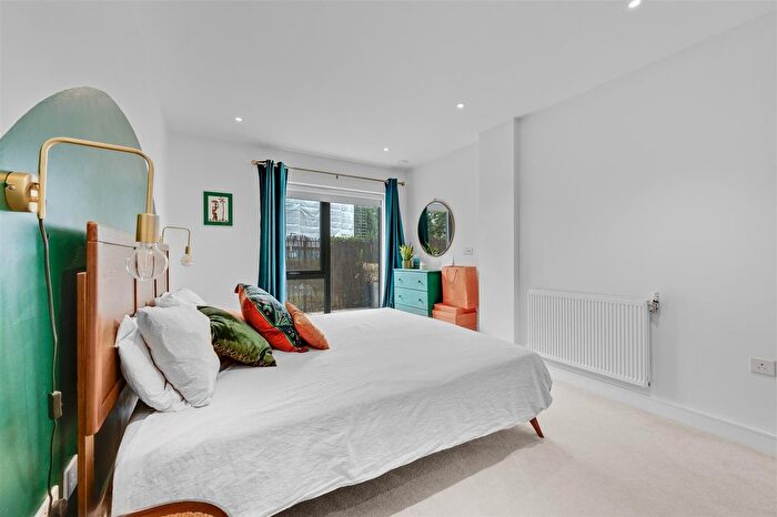 2 Bedroom Flat For Sale In Canaletto Court, Willesden, NW10