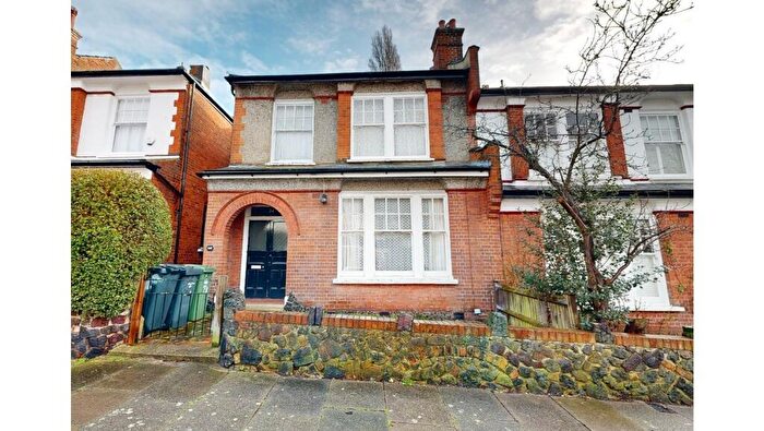 1 Bedroom Flat For Sale In Flat B, Kingsthorpe Road, Sydenham, London, SE26