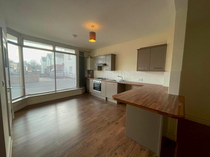 2 Bedroom Flat To Rent In James Street, Louth, LN11