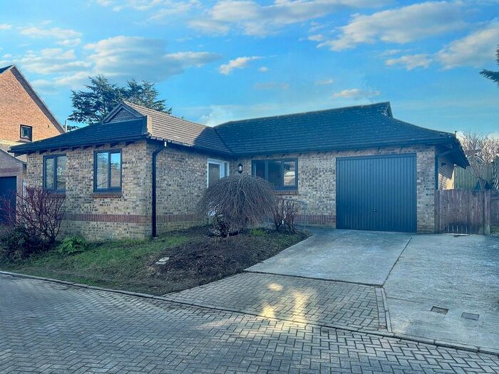 3 Bedroom Bungalow To Rent In Melliars Way, Bude, EX23