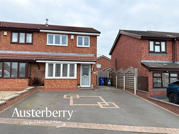 3 Bedroom Semi-Detached House For Sale In Vienna Way, Stoke-On-Trent, ST3