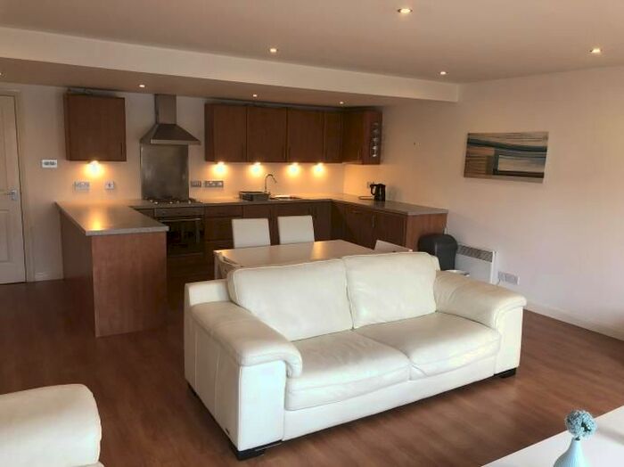 2 Bedroom Flat To Rent In South Victoria Dock Road, Dundee, DD1