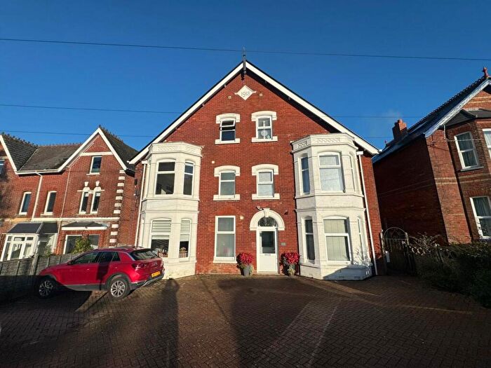 1 Bedroom Apartment For Sale In - Victoria Grove, East Cowes, PO32