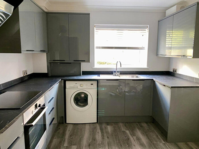 1 Bedroom Apartment To Rent In Pennine Court, Lancaster Road, Hitchin, Hertfordshire, SG5