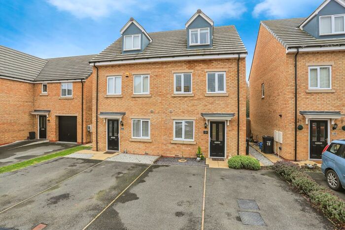 3 Bedroom Semi-Detached House For Sale In Cowstail Lane, Tockwith, York, YO26