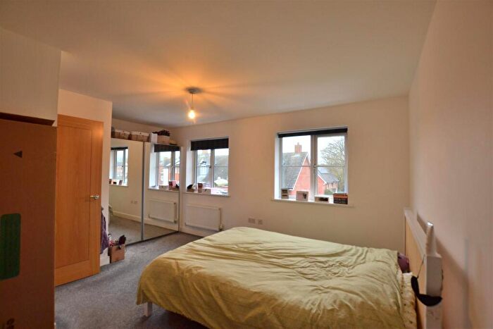 4 Bedroom Terraced House To Rent In Jubilee Drive, Church Crookham, GU52