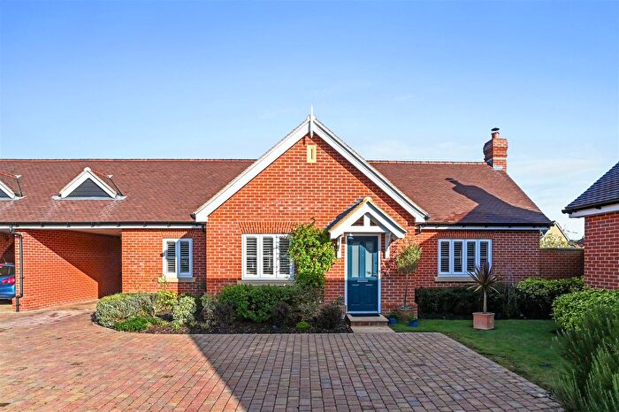 2 Bedroom Detached Bungalow For Sale In Somerset Gardens, Lawford Green, CO11