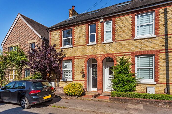 3 Bedroom End Of Terrace House To Rent In Ref: Gf - Norbury Road, Reigate, RH2