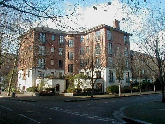 1 Bedroom Flat To Rent In Norway Gate, London, SE16
