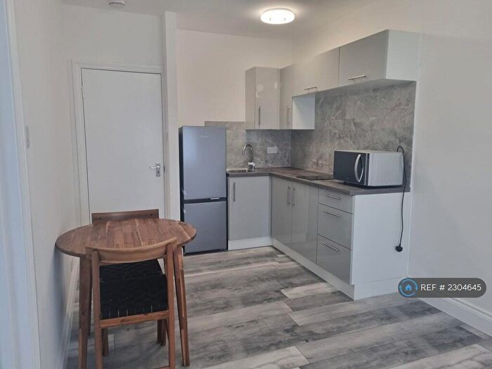 1 Bedroom Flat To Rent In Hendon, London, NW4