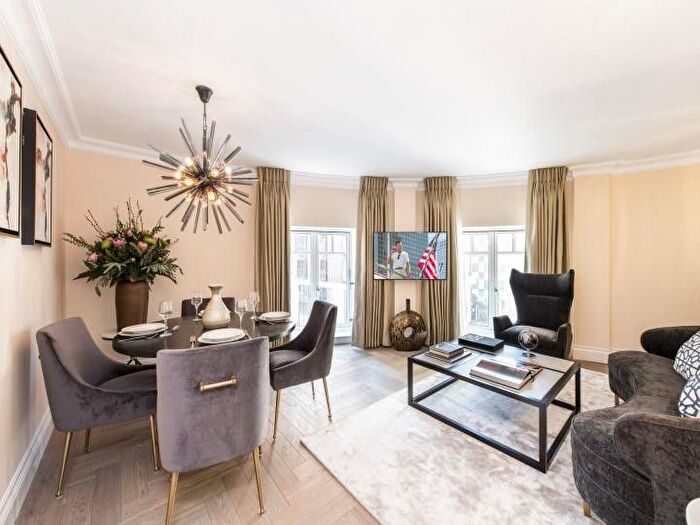 2 Bedroom Flat For Sale In Marsham Street, London, SW1P