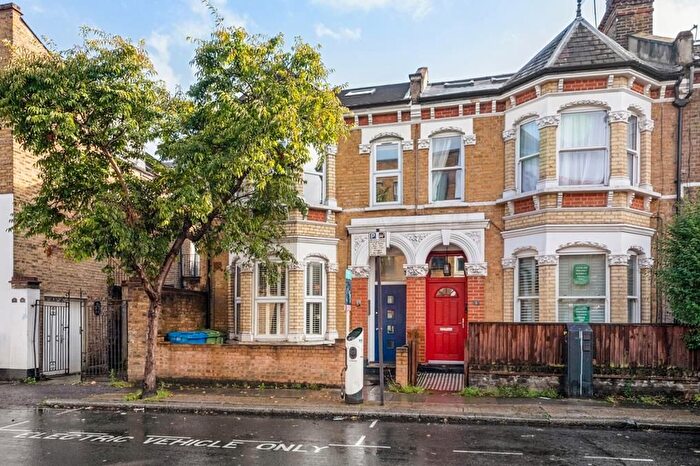 2 Bedroom Flat For Sale In East Dulwich Grove, East Dulwich, SE22