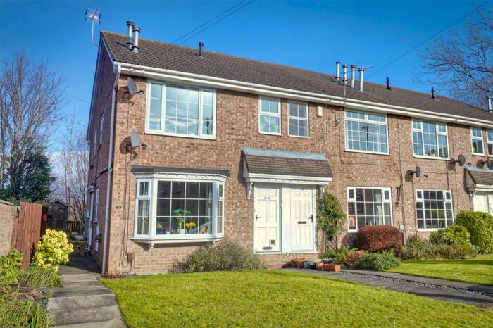 2 Bedroom Flat To Rent In Rodley, Leeds, LS13