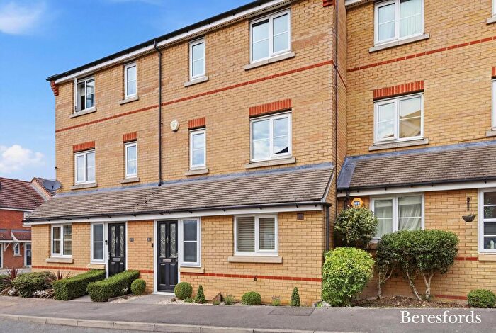 4 Bedroom Terraced House For Sale In Nightingale Crescent, Harold Wood, RM3