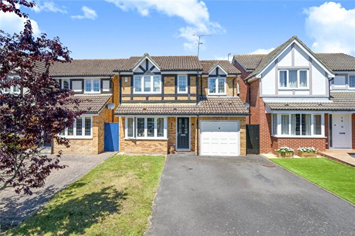 4 Bedroom Detached House For Sale In Rubus Close, West End, Woking, Surrey, GU24