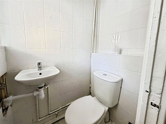 5 Bedroom Terraced House To Rent In Enstone, Skelmersdale, Lancashire, WN8