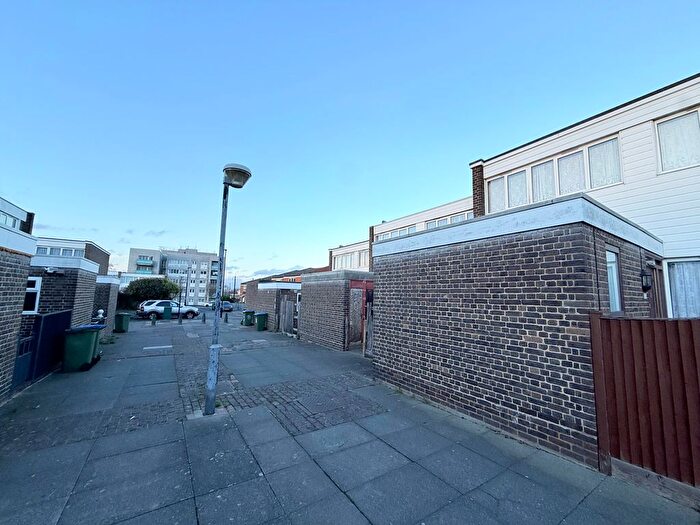 5 Bedroom Terraced House To Rent In Gavestone Road, Eltham, SE12