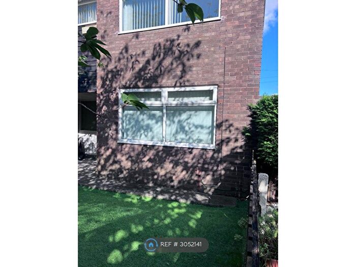 3 Bedroom Terraced House To Rent In Welwyn Close, St Helens, WA9