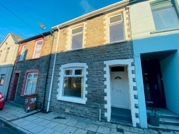 2 Bedroom Terraced House To Rent In Maindee Road, Ynysddu, NP11