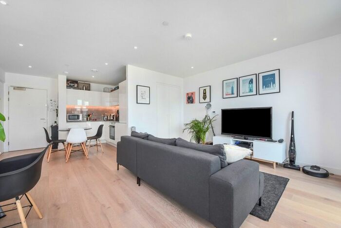 1 Bedroom Flat To Rent In Kelson House, Schooner Road, Royal Wharf, E16