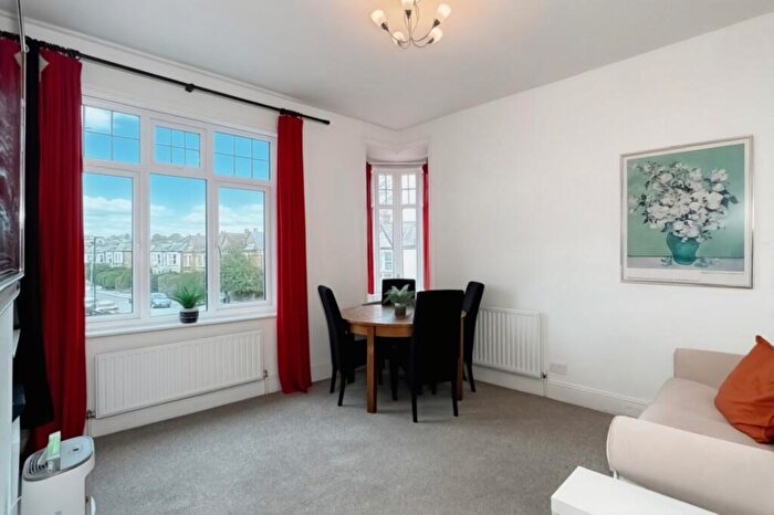 1 Bedroom Flat To Rent In Vancouver Road, Forest Hill, London, SE23