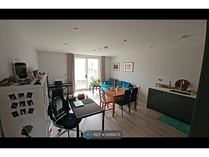 2 Bedroom Flat To Rent In Great Northern Road, Cambridge, CB1