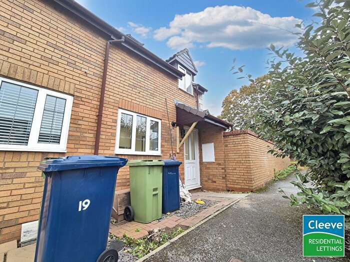 2 Bedroom End Of Terrace House To Rent In Clematis Court, GL52