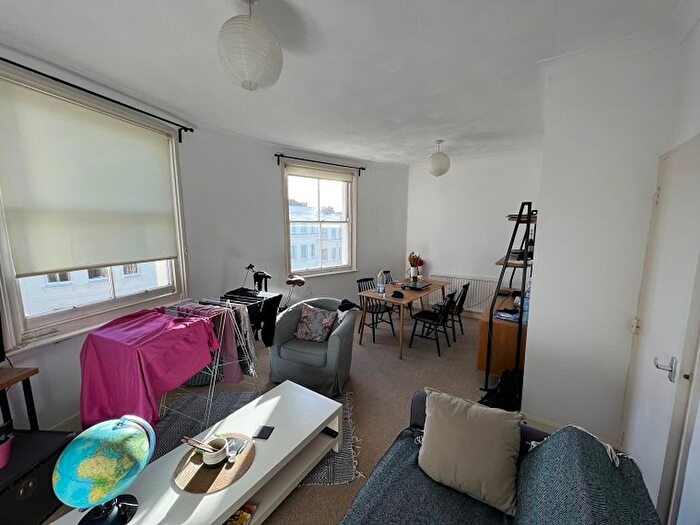 1 Bedroom Flat To Rent In Lansdowne Place, Hove, BN3