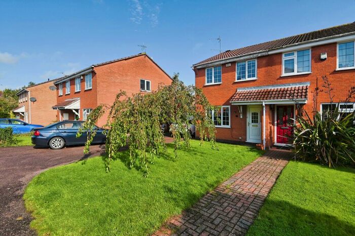 3 Bedroom Semi-Detached House For Sale In Nelson Drive, Hinckley, Leicestershire, LE10