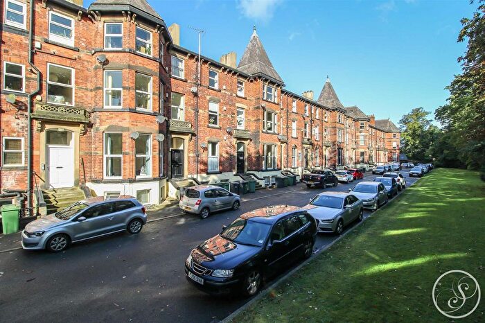 2 Bedroom Flat To Rent In Westfield Terrace, Chapel Allerton, Leeds, LS7