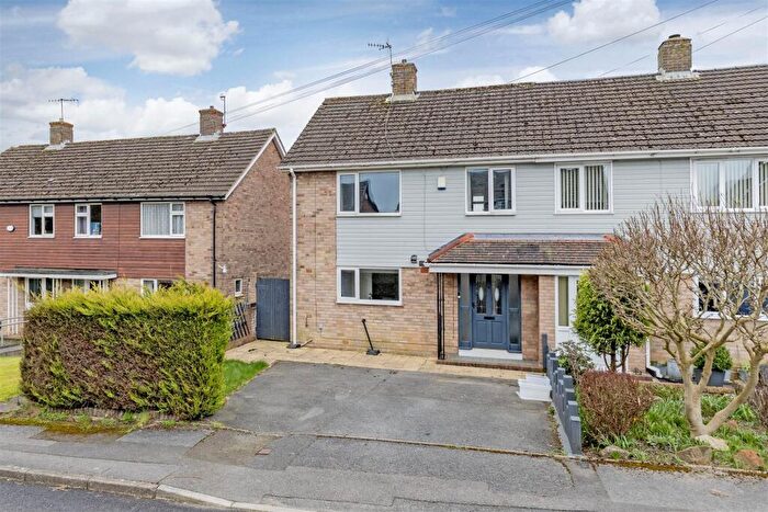 3 Bedroom Semi Detached House For Sale In Hambledon Close, Loundsley Green, Chesterfield, S40