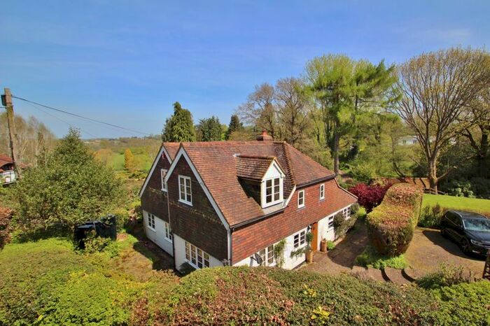 3 Bedroom Detached House For Sale In Hoghole Lane, Lamberhurst, Tunbridge Wells, TN3