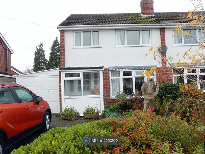3 Bedroom Semi Detached House To Rent In Taplin Close, Stafford, ST16
