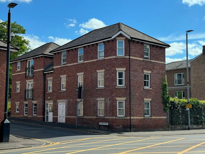 2 Bedroom Flat To Rent In Victoria Street, Taunton, TA1