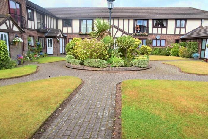 2 Bedroom Flat To Rent In Loring Road, Newcastle-Under-Lyme, ST5