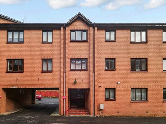 2 Bedroom Flat For Sale In Rose Street, Kirkintilloch, Glasgow, East Dunbartonshire, G66