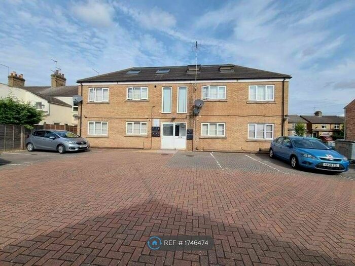 1 Bedroom Flat To Rent In High Street, Peterborough, PE2