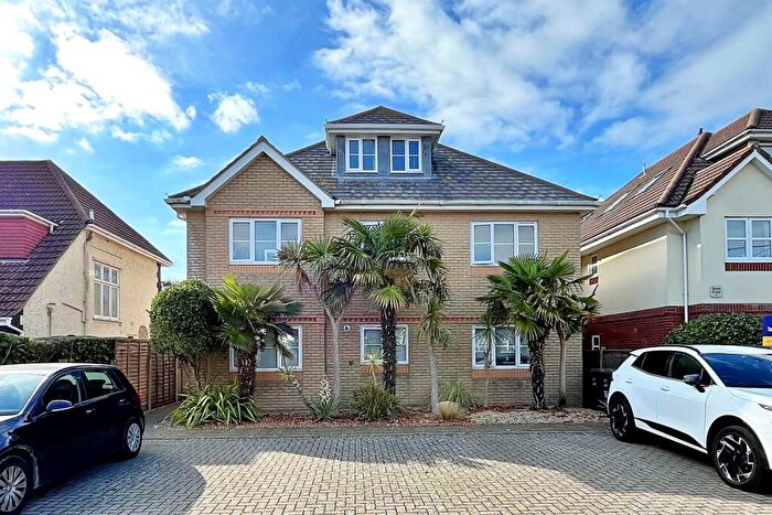 2 Bedroom Flat To Rent In Southbourne, BH6
