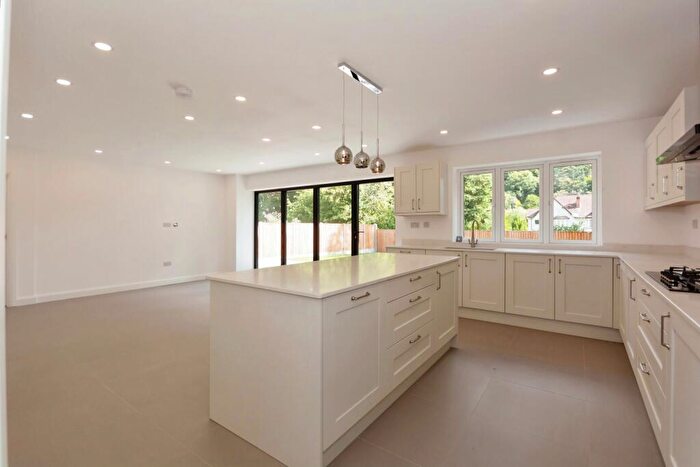 5 Bedroom Detached House For Sale In Moorcroft Road, Birmingham, West Midlands, B13