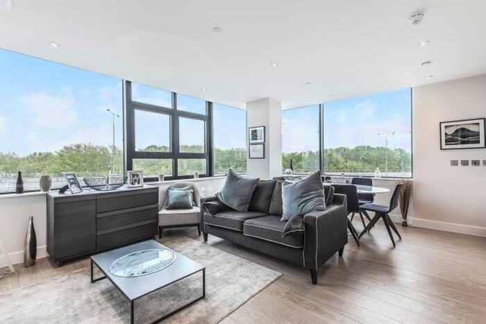 2 Bedroom Flat To Rent In Staines Road West, Sunbury On Thames, TW16