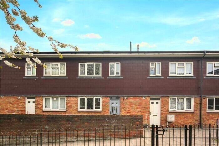 6 Bedroom Terraced House To Rent In Corporation Street, London, N7